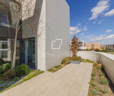 Exclusive 330-square-meter duplex penthouse for rent, featuring a s... - Photo 6