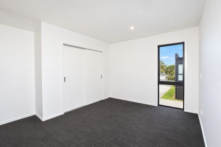 A/2 Otaimako Place, Mangere - Photo 2