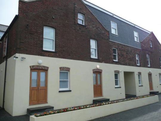 **NO DEPOSIT OPTION AVAILABLE** Situated in the sought after North area of Great Yarmouth is this one bedroom ground floor flat with gas central heating, fitted white bathroom suite and kitchen with integrated appliances. VIDEO TOUR AVAILABLE! - Photo 1