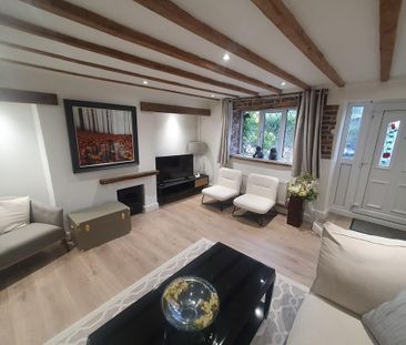 2 bedroom cottage to rent - Photo 2