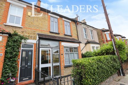 2 bedroom mid-terrace to rent Albert Road, Bromley, BR2 - Photo 4