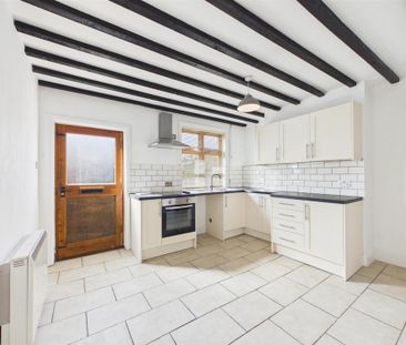 2 bedroom cottage to rent - Photo 2