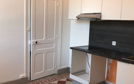 Appartement à louer 2 pièces • Sathonay-Camp - Photo 2