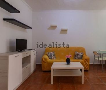 Alquiler de piso en Calle Calderón de la Barca - Photo 1