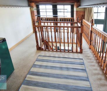 1 bedroom Flat To Let - Photo 1