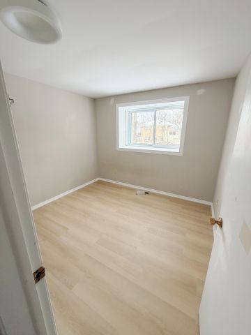 For Lease - 711 Algoma Avenue Unit# Main level, London North, Ontario - Photo 5
