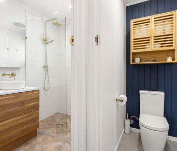 Charming, Renovated Family Home with Spacious Yard! - Photo 6