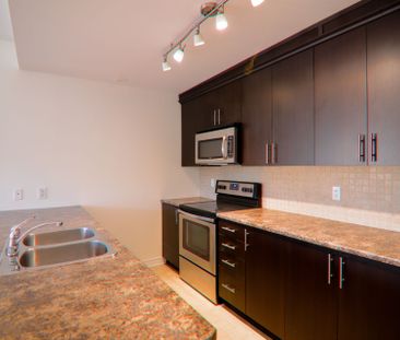 For Lease - 137 HARTHILL Way Unit# C, Barrhaven, Ontario - Photo 3