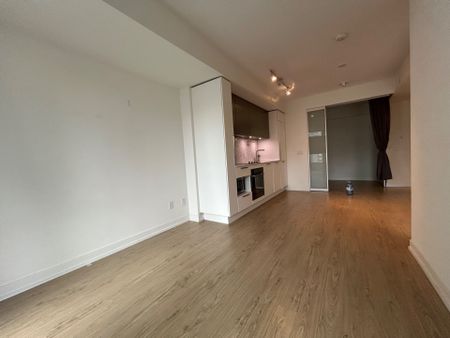 For Lease - 85 Wood Street Unit# 1117, Toronto, Ontario - Photo 3