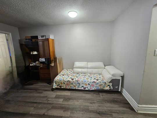 For Lease - 88 B Bernick Drive, Barrie, Ontario - Photo 1