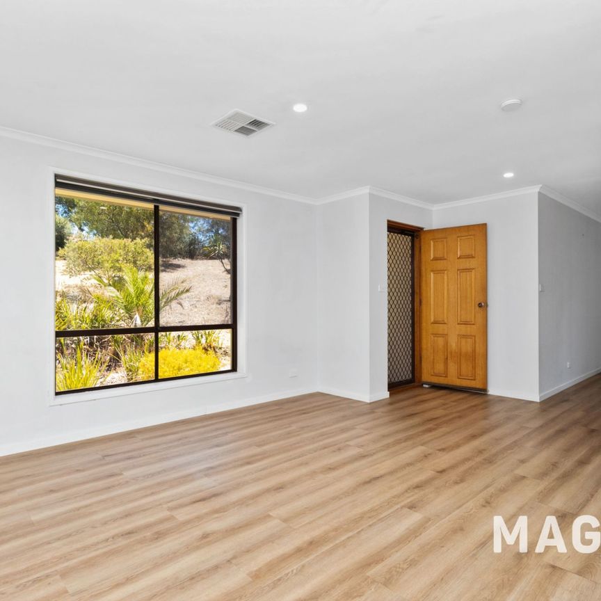 Family home in beautiful location - Photo 1