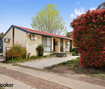 Low Maintenance Living in the Heat of Kaleen, Bills Included - Photo 5