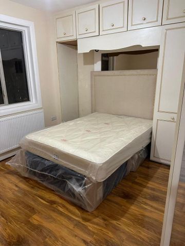 4 bedroom semi-detached house to rent - Photo 4