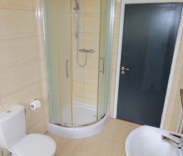 1 bedroom in a house share to rent - Photo 6