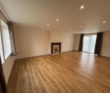 3 bedroom detached house to rent - Photo 2