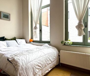Appartement te huur in Gent voor € 880 met 1 slaapkamer - Photo 5