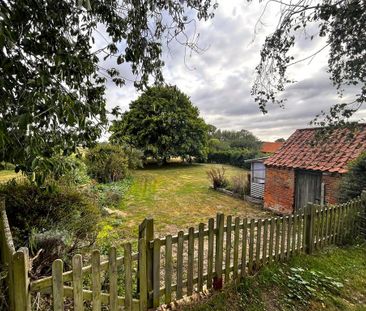 5 bedroom detached house to rent - Photo 2