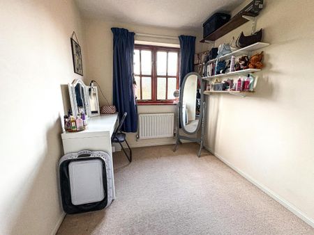 2 bedroom semi-detached house to rent - Photo 4