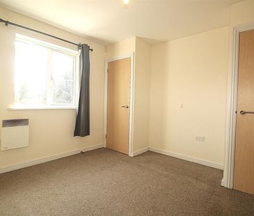 1 Bedroom Maisonette To Let - Photo 2