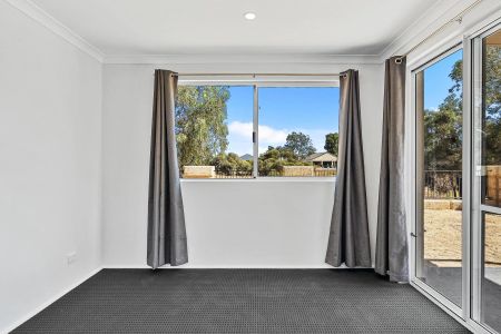 Brand New 3 x 2 x 1 Apartment in a Peaceful Complex with a Pool - Photo 4