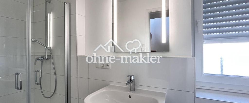 Eine wunderschöne 3 Zimmer Dachgeschosswohnung in München Trudering - Photo 1