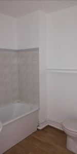 1 pièce - Meublé - 28,59 m² - 1er étage - Colocation non autorisée - Photo 4