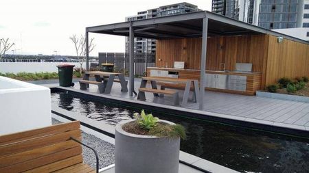 Fully Furnished - Bay View - Best Location - Photo 3