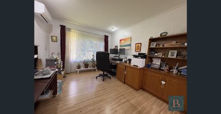 4 Bedroom Property With Pool - Photo 5