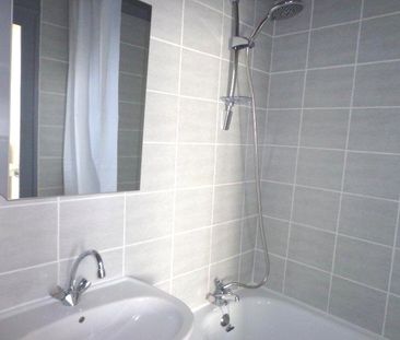 Location Appartement 1 pièce 18m² JARGEAU 45150 - Photo 5