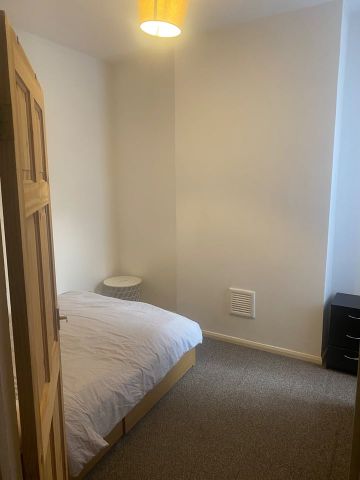 Room in a Shared Flat, Chudleigh Road, SE4 - Photo 3