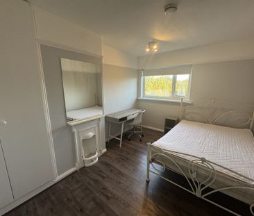 Burton Green, Clifton - P2309 - Photo 4