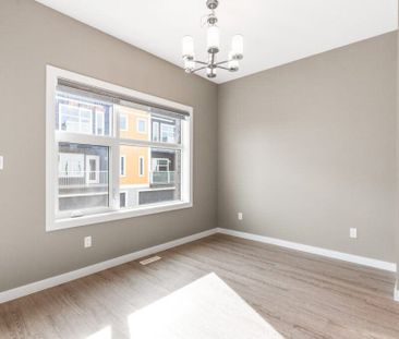 Edmonton Unfurnished rowhome Rental in Edgemont - Spacious UNFURNIS... - Photo 2