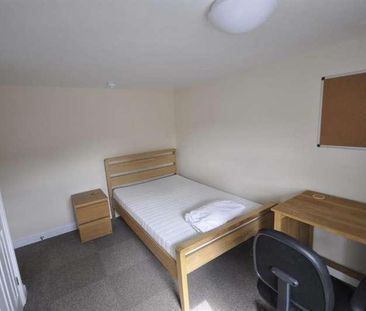 Gloucester Place (room) Cheltenham, GL52 - Photo 2