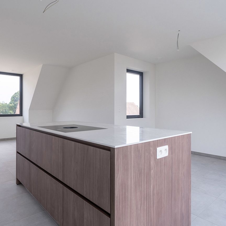 Nieuwbouw dakappartement met 2 slpks en autostplts te Mol. - Photo 1