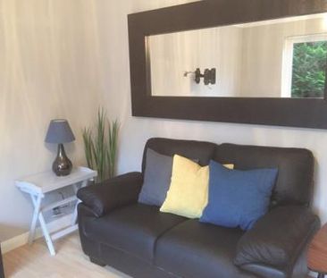 School Lane, Maidenhead, SL6 - Photo 1