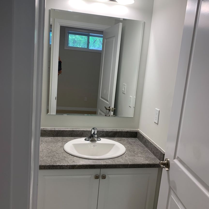 For Lease - 25 Isherwood Avenue Unit# 13, Cambridge, Ontario - Photo 1