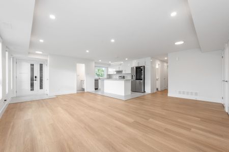 For Lease - 1975 Banff Avenue Unit# A, Hunt Club - South Keys and Area, Ontario - Photo 2