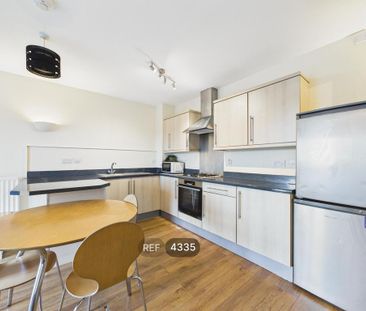 2 bedroom flat to rent - Photo 6