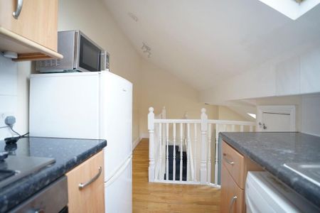 1 bedroom apartment to rent - Photo 2