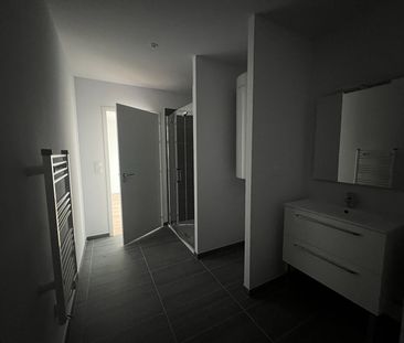 Location Appartement 1 pièce 41m² ROUBAIX 59100 - Photo 4