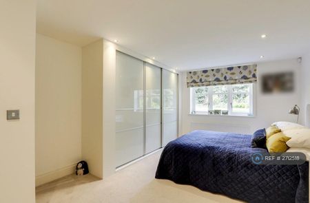 2 bedroom maisonette to rent - Photo 4