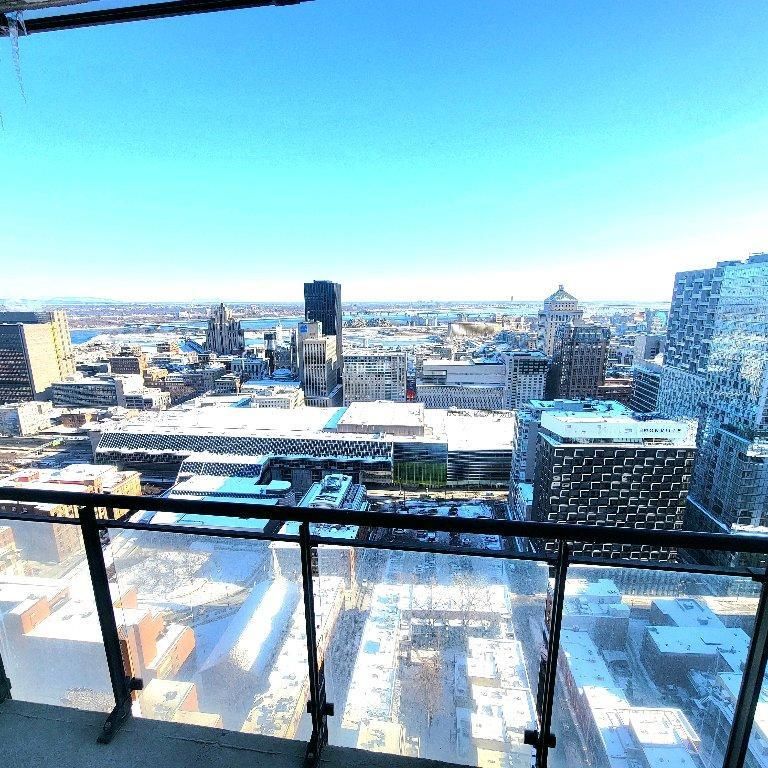 Elite One-Bedroom | Stellar View - Photo 1