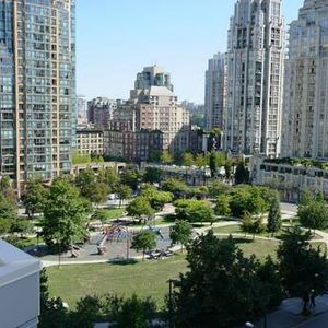 Yaletown, Seymour street modern 1 bedroom + den pet friendly - Photo 2