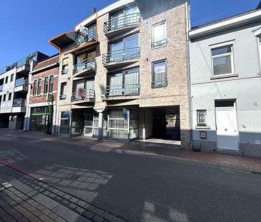 Instapklaar tweeslaapkamerappartement met garage & kelder in centrum Roeselare! - Foto 6