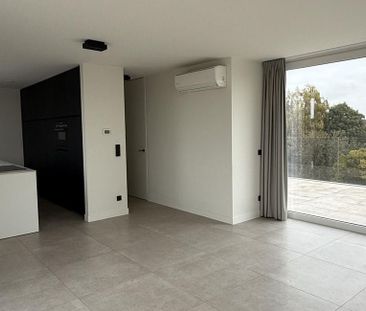 Penthouse te huur in Groot-Bijgaarden voor € 1.300 met 1 slaapkamer - Photo 5