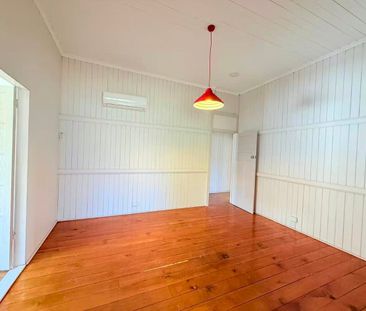 Beautiful High-Set Timber Home with Newly Renovated Bathroom! Walk ... - Photo 2