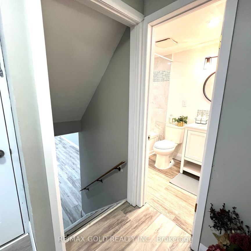 For Lease - 156 Mooregate Crescent Unit# Lower, Kitchener, Ontario - Photo 1