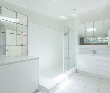 Victorian terrace with a separate studio - Photo 4