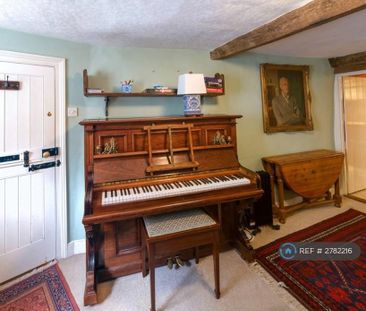 2 bedroom terraced house to rent - Photo 1