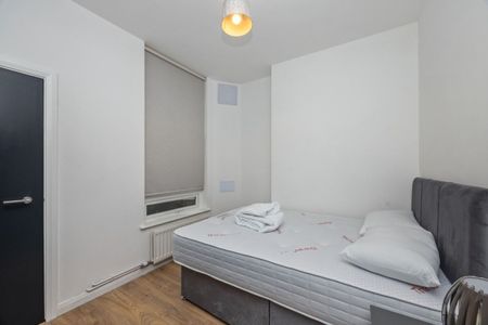 Apt 1, 27 Camden Street, Belfast BT9 6AT - Photo 4